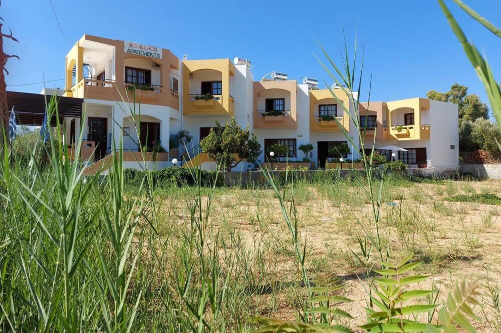 Menelaos Apartments Daratsos Eksteriør billede