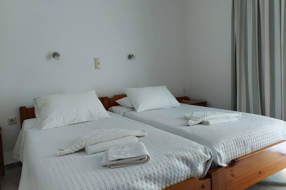 Menelaos Apartments Daratsos Eksteriør billede