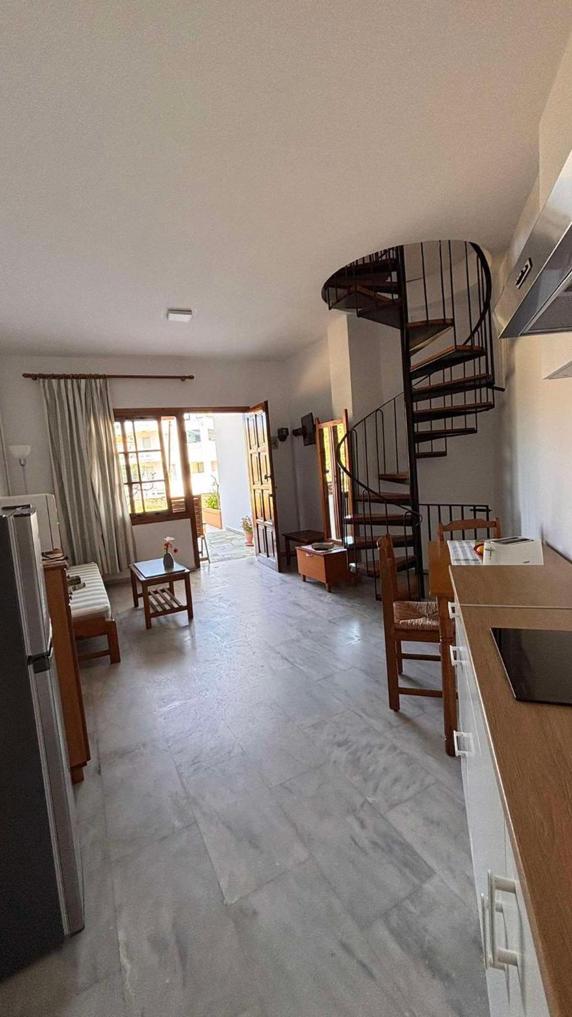 Menelaos Apartments Daratsos Eksteriør billede